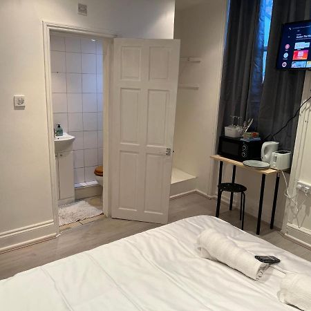 Y2 Guest House Лондон Экстерьер фото