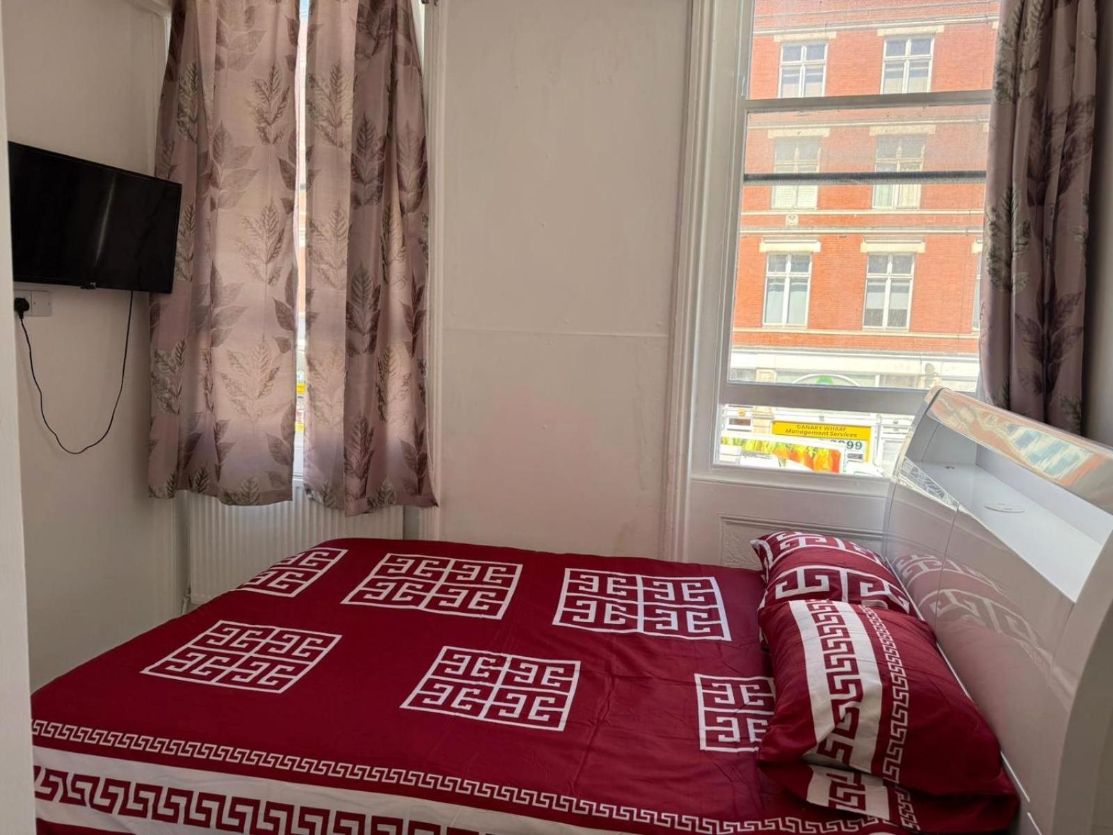 Y2 Guest House Лондон Экстерьер фото